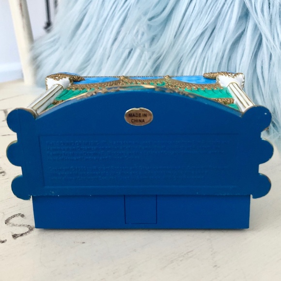 The Sound of Music, Broadway, Light, Sound, Vintage 2002 Carlton Cards, Ornament - Picture 9 of 16